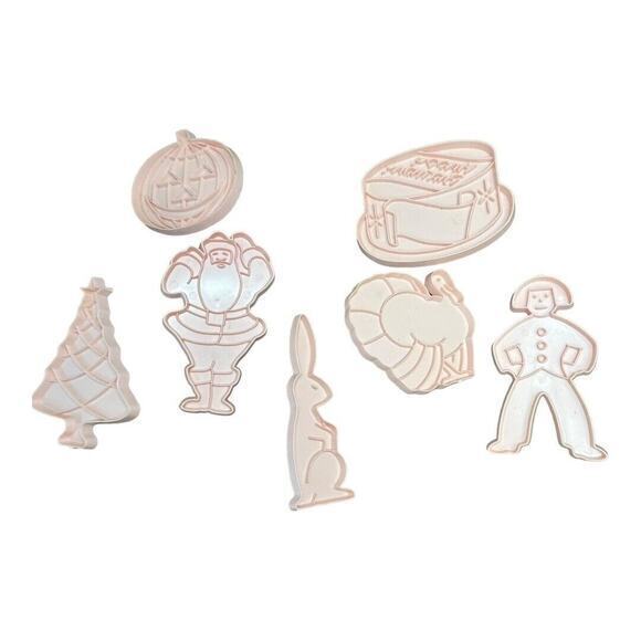 Stanley Home Products Vintage Holiday Cookie Cutters‎ Lot of 7 Christmas Easter - Picture 1 of 10